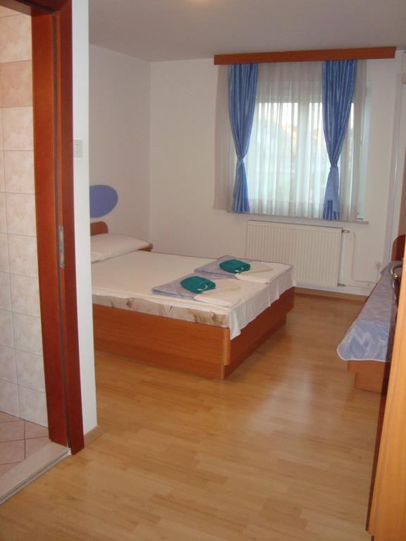 Guesthouse Koprivec Liubliana Quarto foto